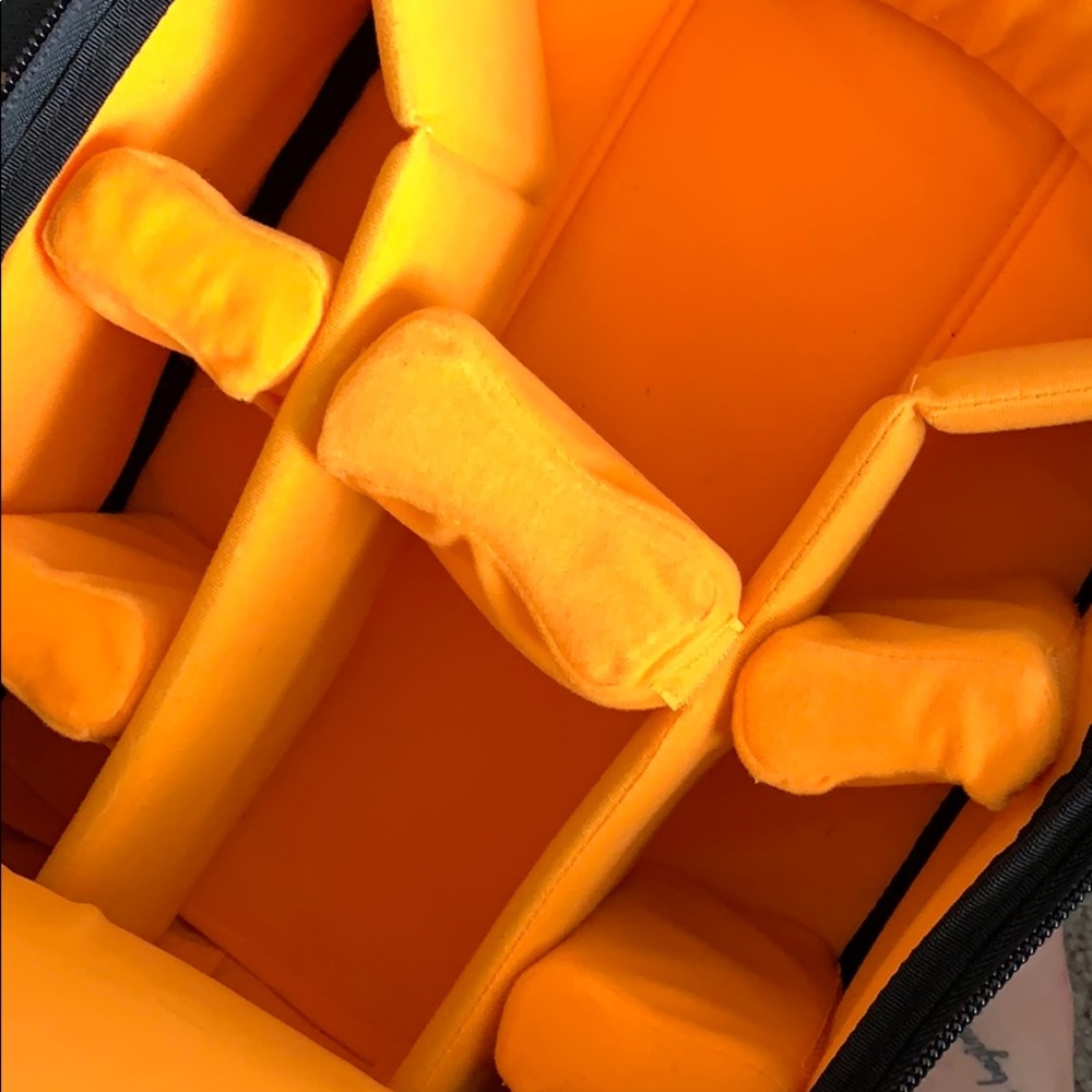 Case Logic Camera Bag - Picture 2 of 6